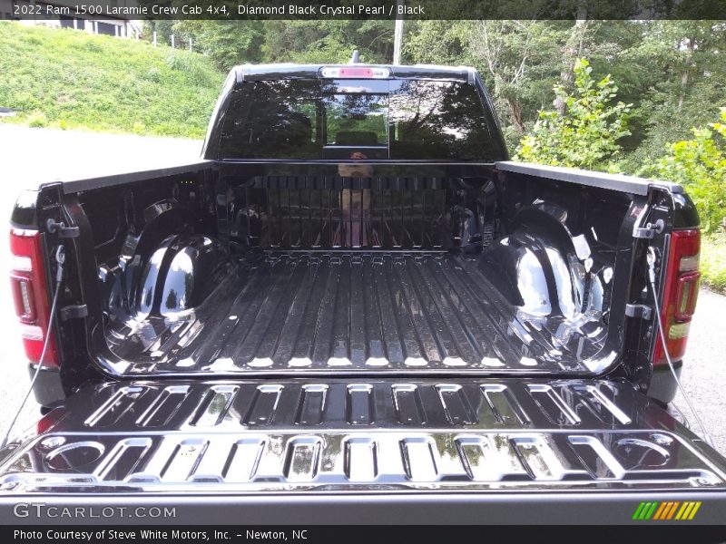 Diamond Black Crystal Pearl / Black 2022 Ram 1500 Laramie Crew Cab 4x4