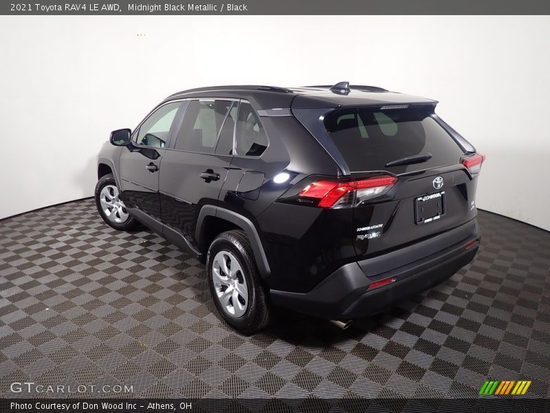 Midnight Black Metallic / Black 2021 Toyota RAV4 LE AWD