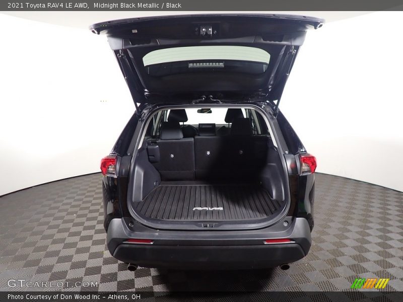 Midnight Black Metallic / Black 2021 Toyota RAV4 LE AWD