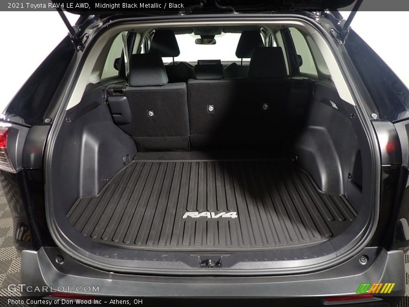 Midnight Black Metallic / Black 2021 Toyota RAV4 LE AWD