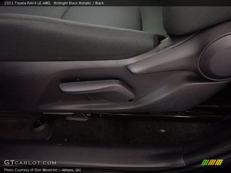 Midnight Black Metallic / Black 2021 Toyota RAV4 LE AWD