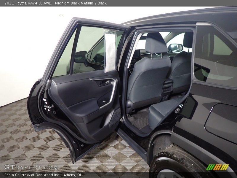 Midnight Black Metallic / Black 2021 Toyota RAV4 LE AWD
