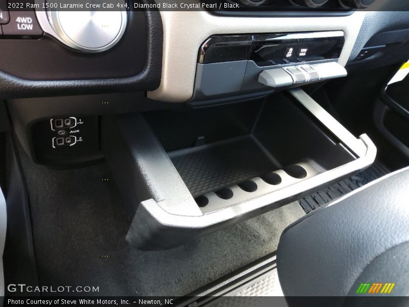 Diamond Black Crystal Pearl / Black 2022 Ram 1500 Laramie Crew Cab 4x4