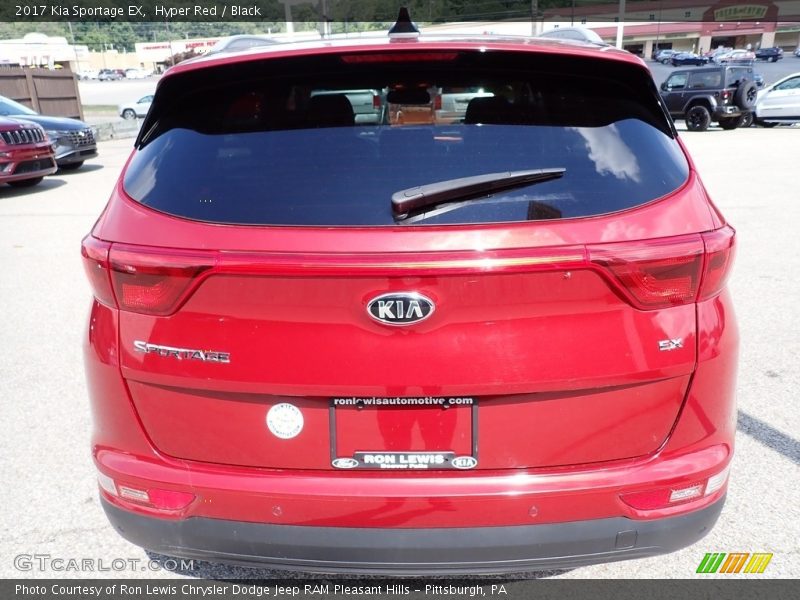 Hyper Red / Black 2017 Kia Sportage EX