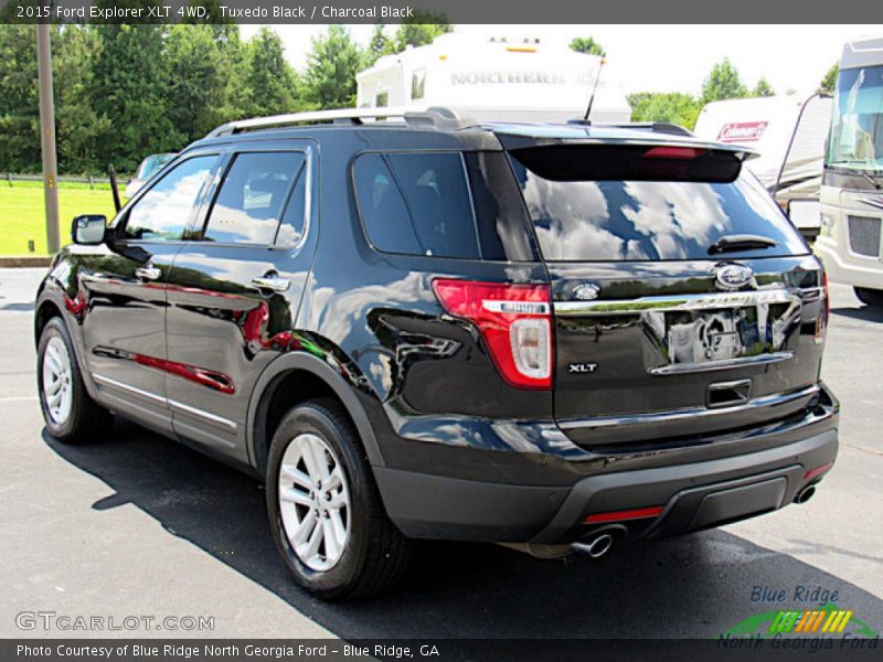 Tuxedo Black / Charcoal Black 2015 Ford Explorer XLT 4WD