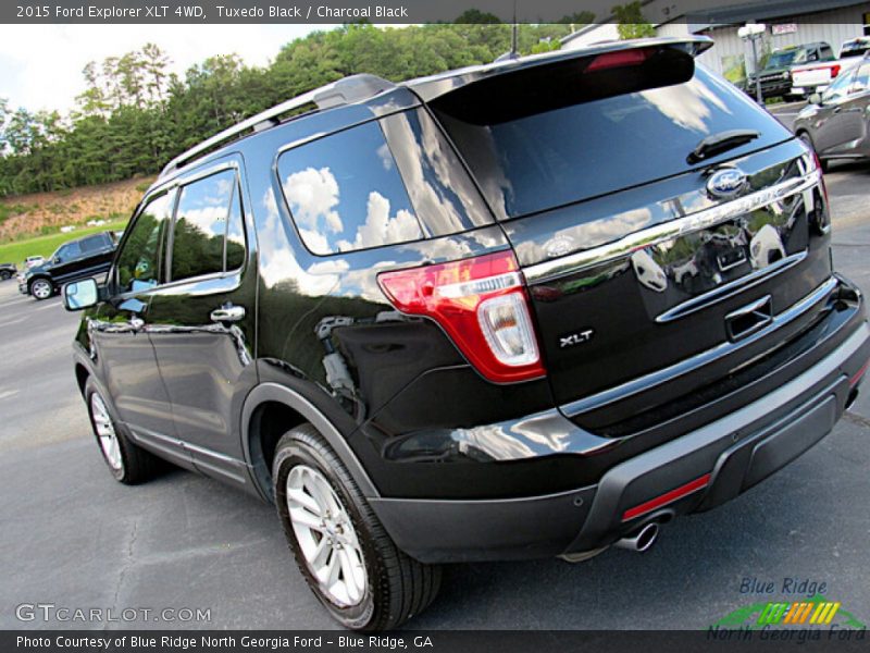 Tuxedo Black / Charcoal Black 2015 Ford Explorer XLT 4WD