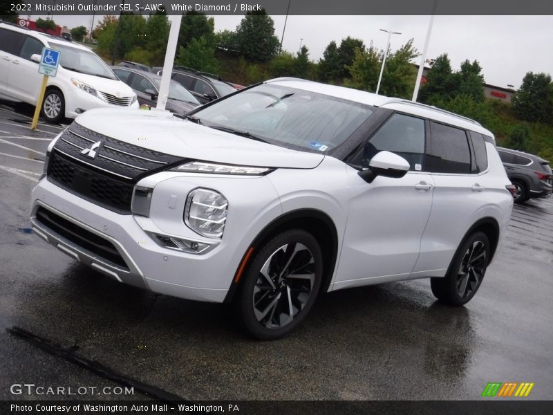 White Diamond / Black 2022 Mitsubishi Outlander SEL S-AWC