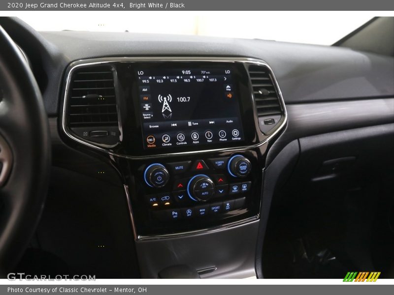 Bright White / Black 2020 Jeep Grand Cherokee Altitude 4x4