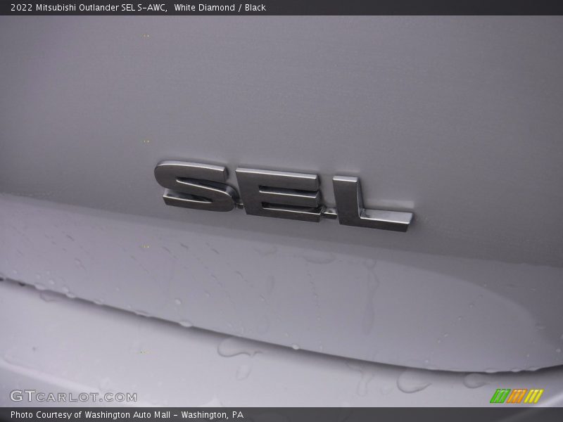White Diamond / Black 2022 Mitsubishi Outlander SEL S-AWC
