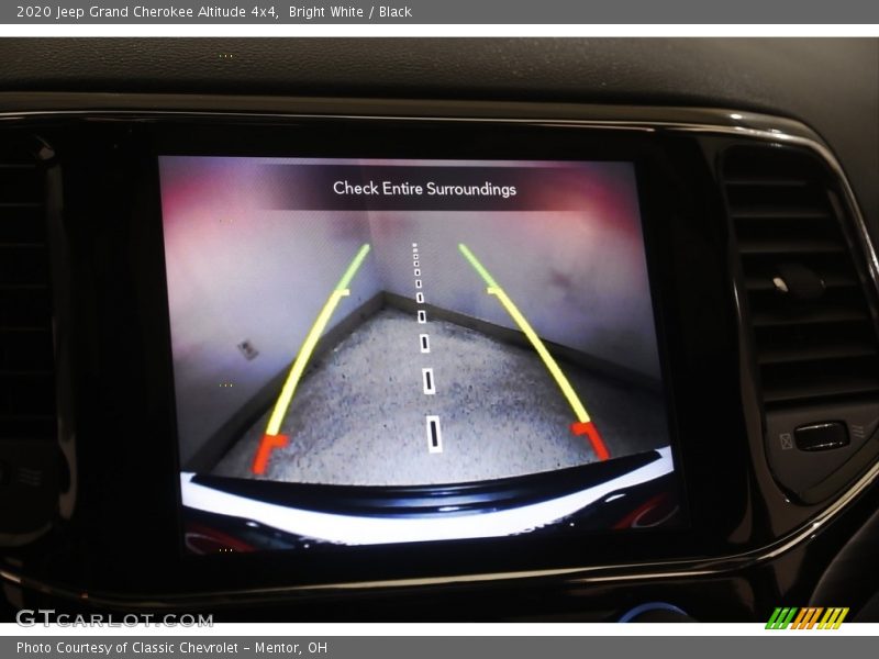 Bright White / Black 2020 Jeep Grand Cherokee Altitude 4x4
