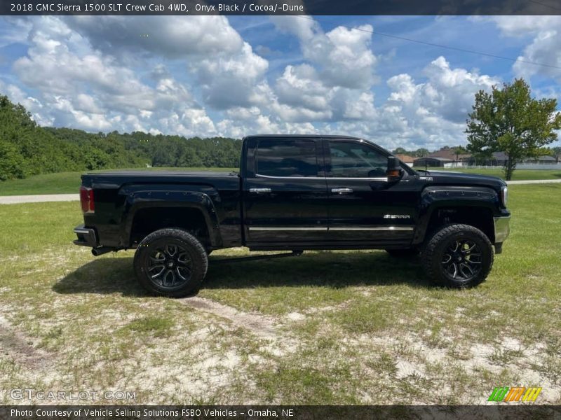 Onyx Black / Cocoa/­Dune 2018 GMC Sierra 1500 SLT Crew Cab 4WD