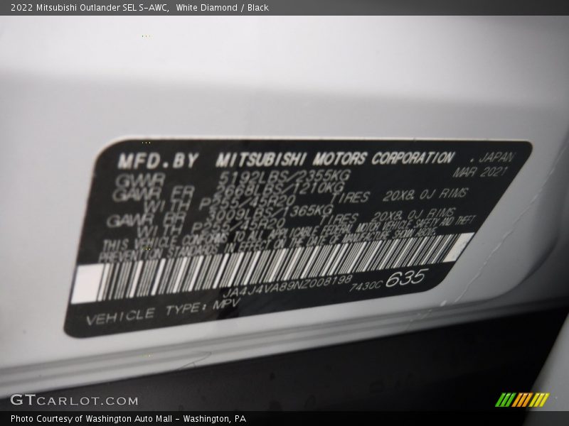 White Diamond / Black 2022 Mitsubishi Outlander SEL S-AWC
