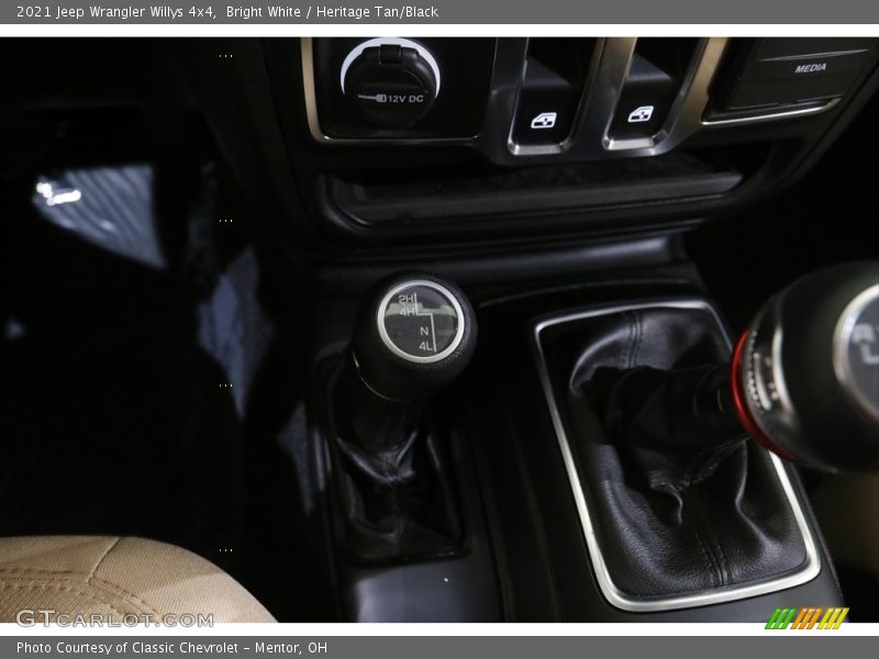 Bright White / Heritage Tan/Black 2021 Jeep Wrangler Willys 4x4