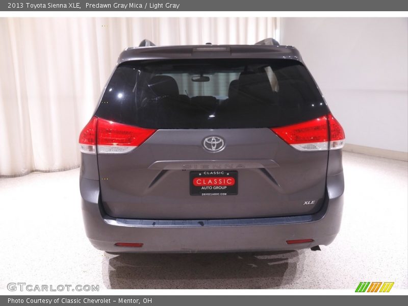 Predawn Gray Mica / Light Gray 2013 Toyota Sienna XLE
