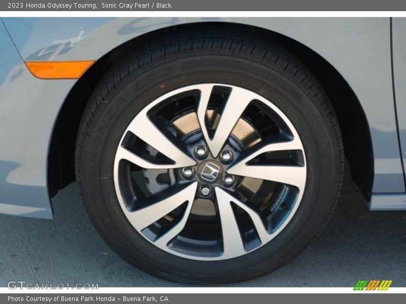 Sonic Gray Pearl / Black 2023 Honda Odyssey Touring