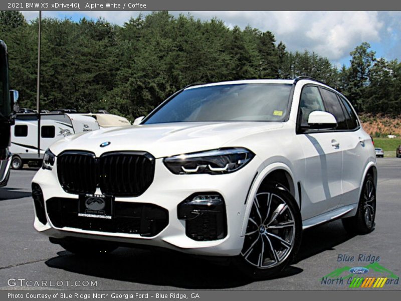 Alpine White / Coffee 2021 BMW X5 xDrive40i