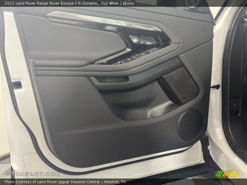 Fuji White / Ebony 2023 Land Rover Range Rover Evoque S R-Dynamic