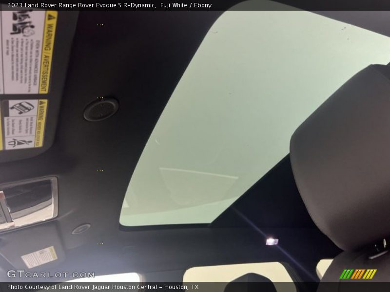 Fuji White / Ebony 2023 Land Rover Range Rover Evoque S R-Dynamic