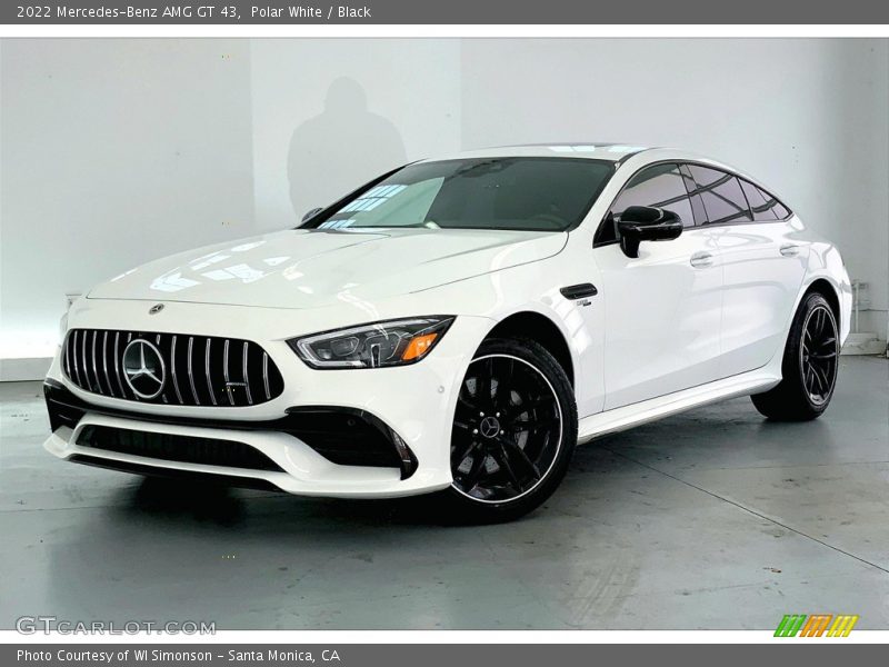 Front 3/4 View of 2022 AMG GT 43