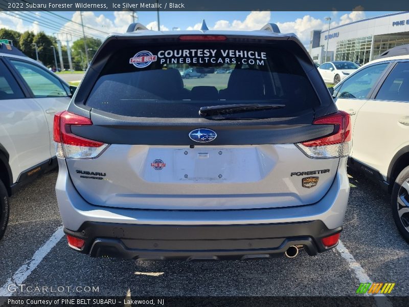 Ice Silver Metallic / Black 2022 Subaru Forester Wilderness