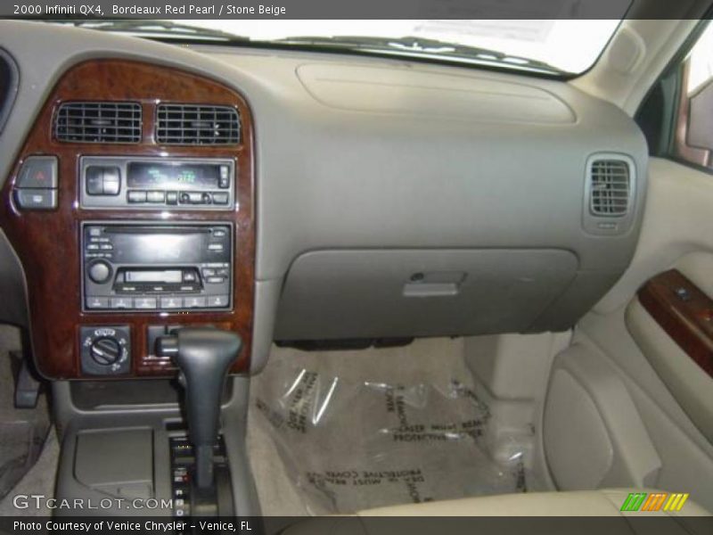 Bordeaux Red Pearl / Stone Beige 2000 Infiniti QX4