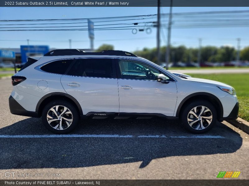 Crystal White Pearl / Warm Ivory 2022 Subaru Outback 2.5i Limited