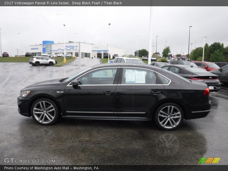 Deep Black Pearl / Titan Black 2017 Volkswagen Passat R-Line Sedan