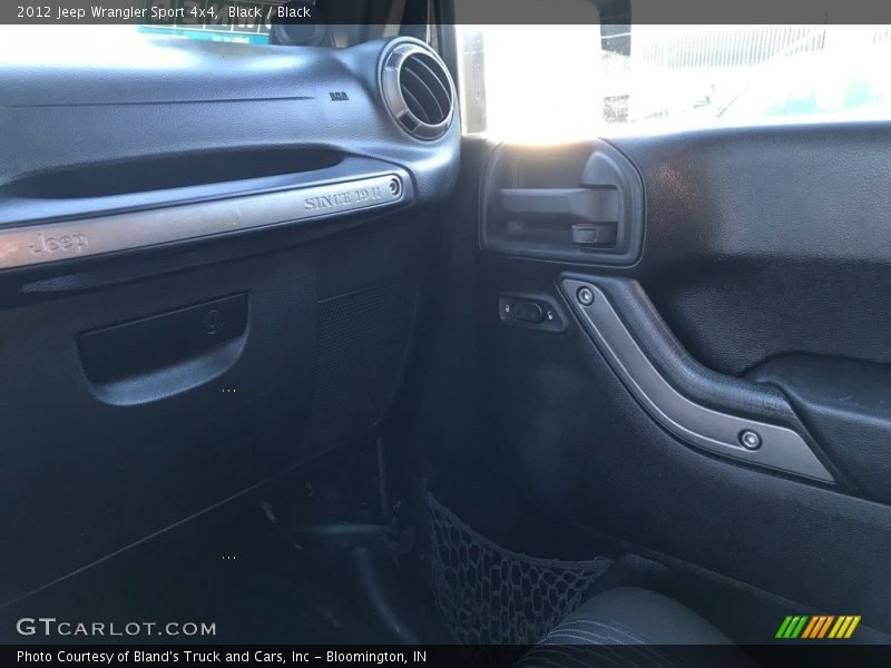 Black / Black 2012 Jeep Wrangler Sport 4x4