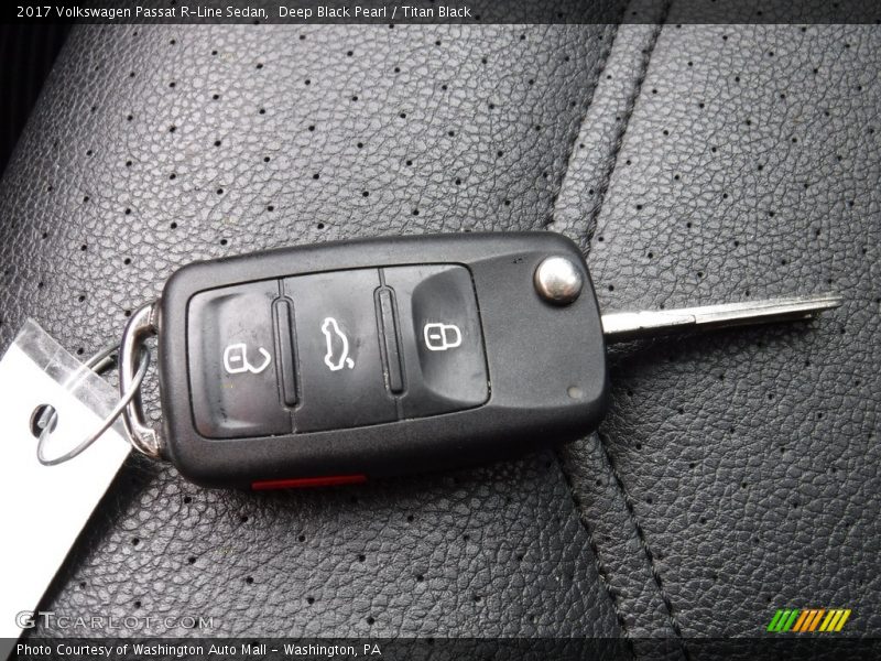 Deep Black Pearl / Titan Black 2017 Volkswagen Passat R-Line Sedan