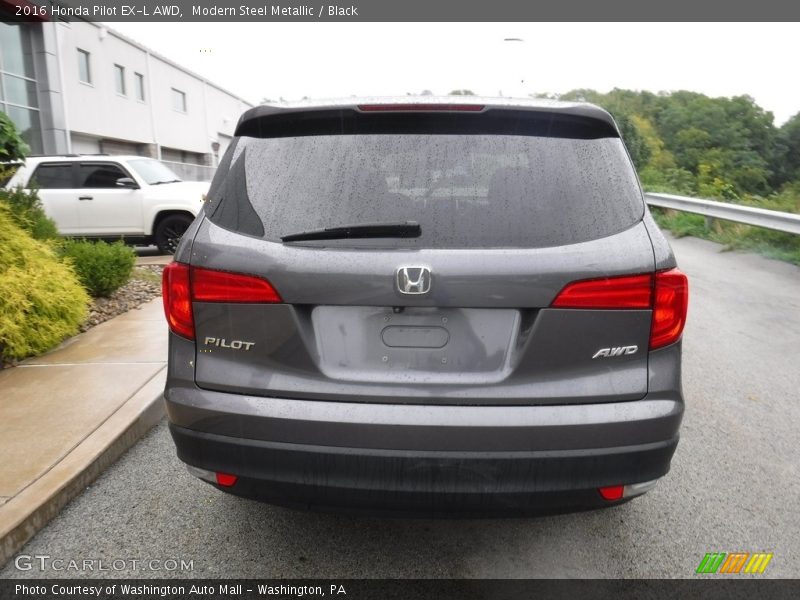 Modern Steel Metallic / Black 2016 Honda Pilot EX-L AWD