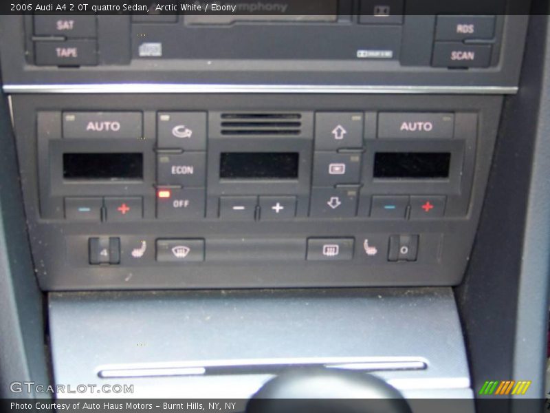 Arctic White / Ebony 2006 Audi A4 2.0T quattro Sedan