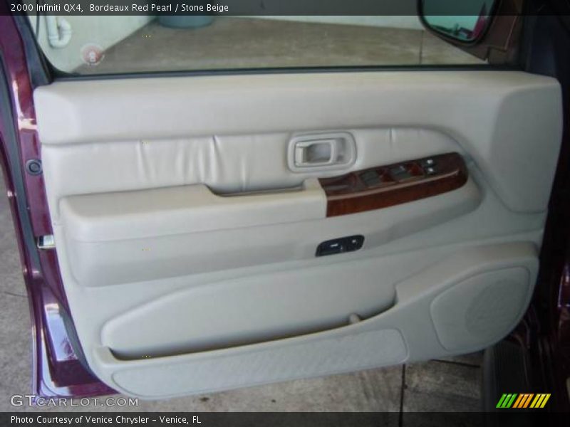 Bordeaux Red Pearl / Stone Beige 2000 Infiniti QX4