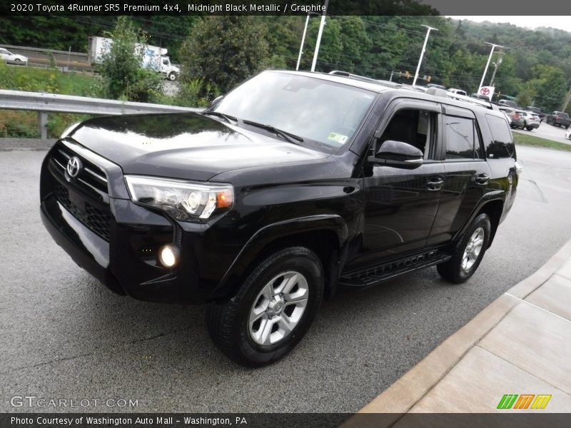 Front 3/4 View of 2020 4Runner SR5 Premium 4x4