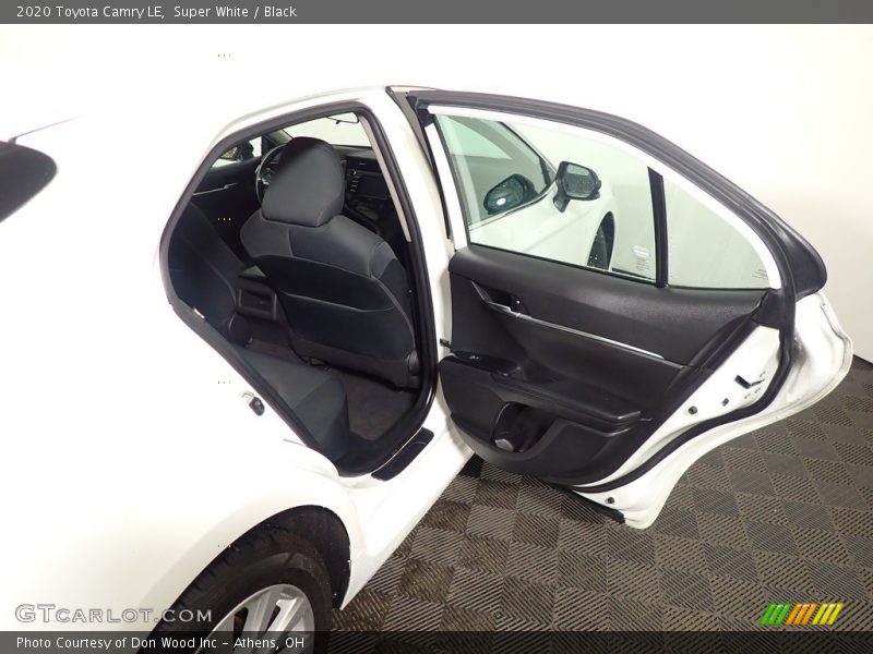 Super White / Black 2020 Toyota Camry LE