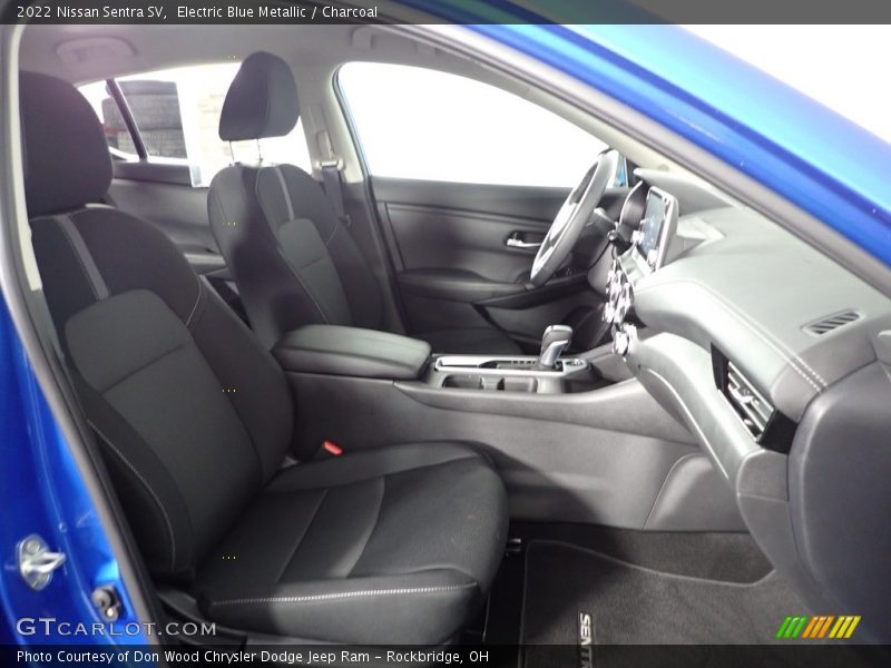 Front Seat of 2022 Sentra SV