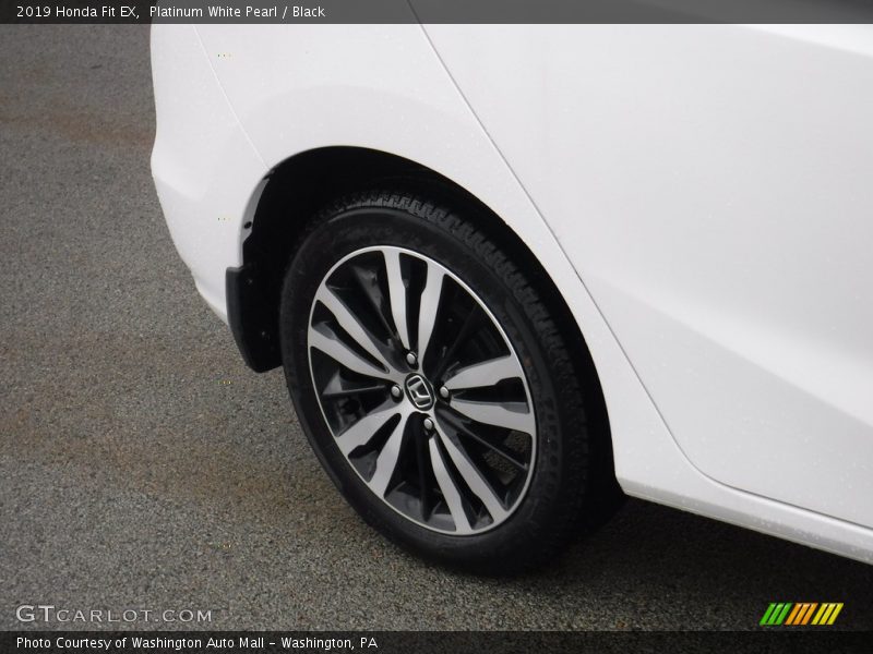 Platinum White Pearl / Black 2019 Honda Fit EX