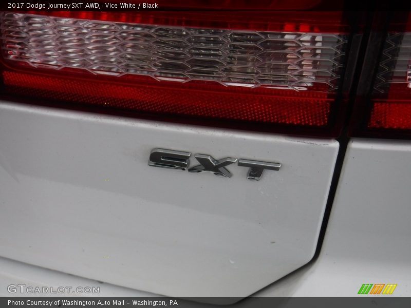 Vice White / Black 2017 Dodge Journey SXT AWD