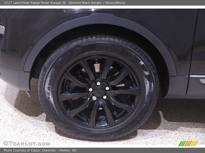 Santorini Black Metallic / Ebony/Ebony 2017 Land Rover Range Rover Evoque SE