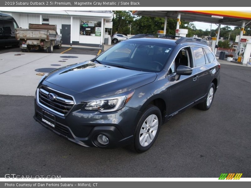 Magnetite Gray Metallic / Slate Black 2019 Subaru Outback 2.5i Premium