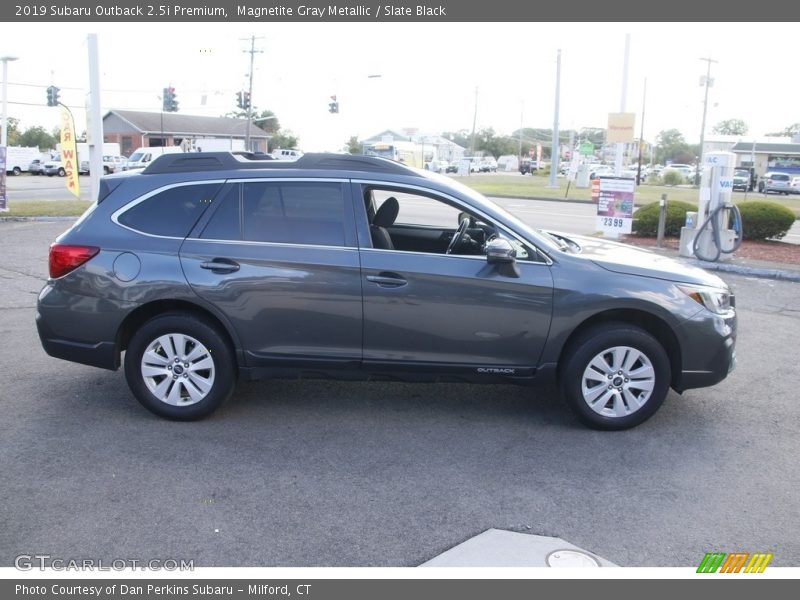 Magnetite Gray Metallic / Slate Black 2019 Subaru Outback 2.5i Premium