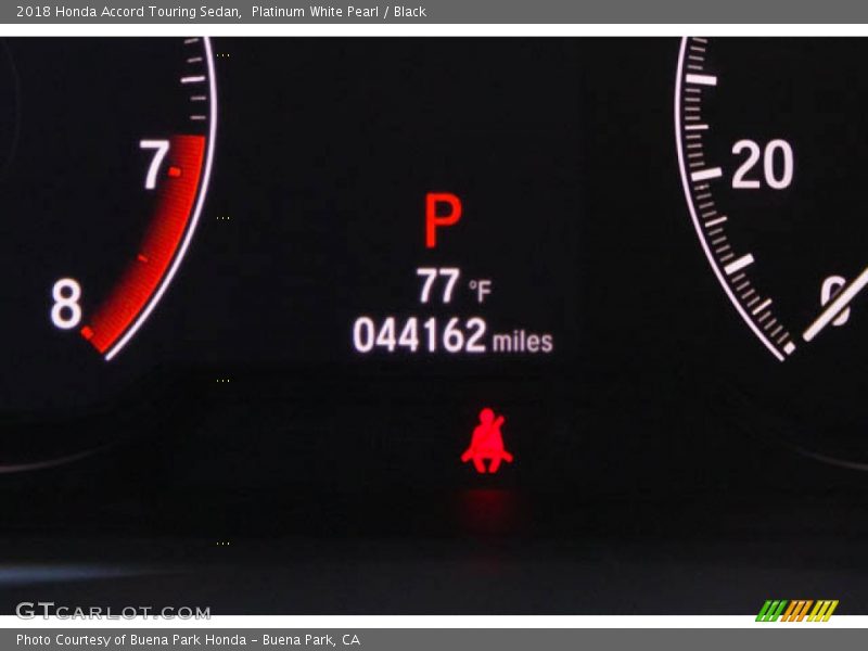 Platinum White Pearl / Black 2018 Honda Accord Touring Sedan