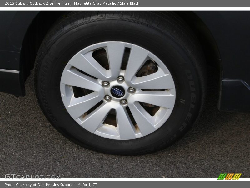 Magnetite Gray Metallic / Slate Black 2019 Subaru Outback 2.5i Premium