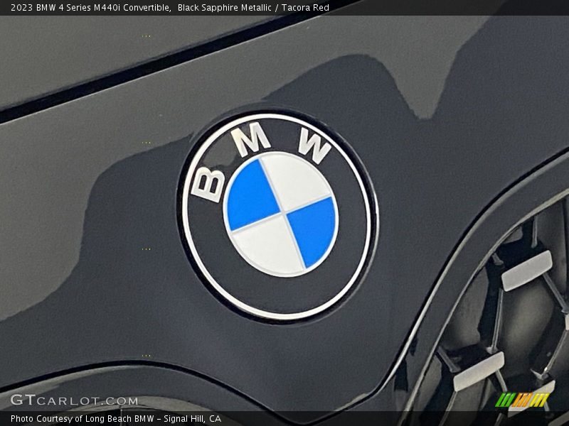  2023 4 Series M440i Convertible Logo