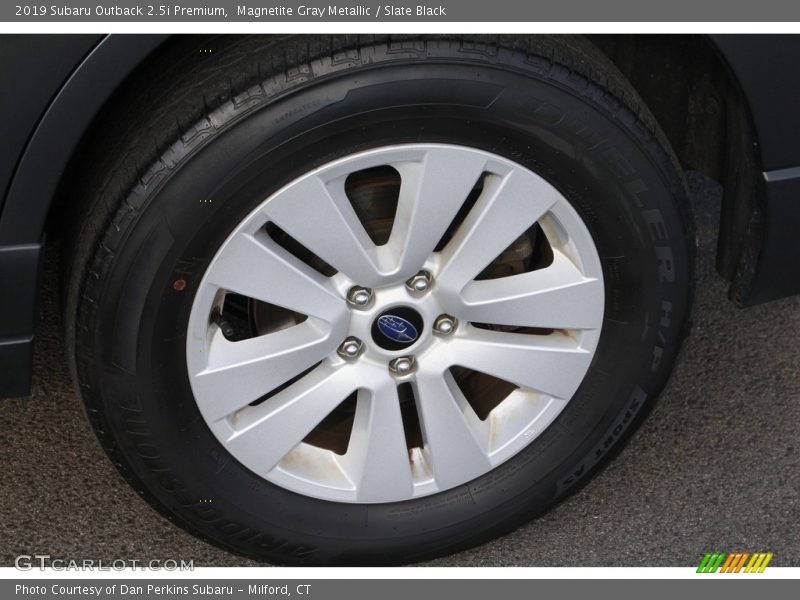 Magnetite Gray Metallic / Slate Black 2019 Subaru Outback 2.5i Premium