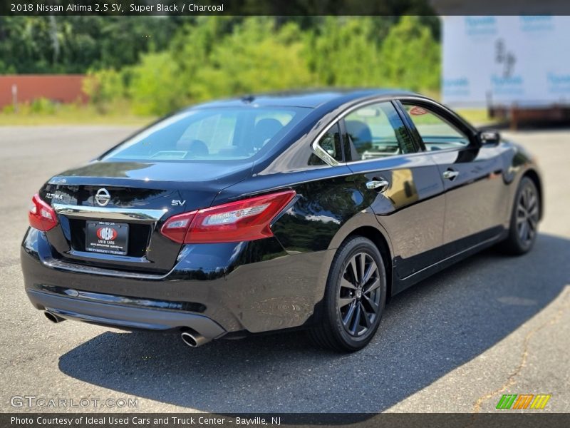 Super Black / Charcoal 2018 Nissan Altima 2.5 SV
