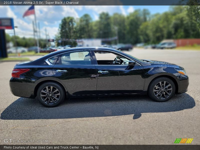 Super Black / Charcoal 2018 Nissan Altima 2.5 SV