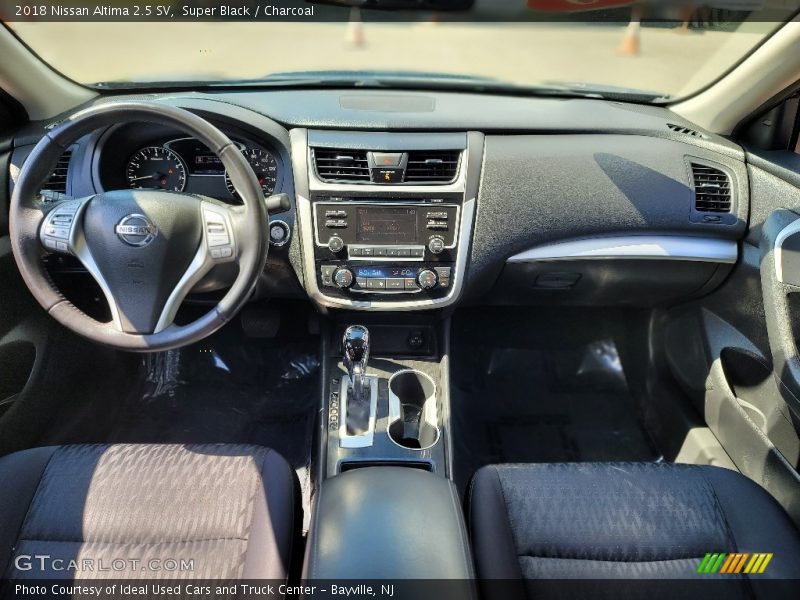 Super Black / Charcoal 2018 Nissan Altima 2.5 SV