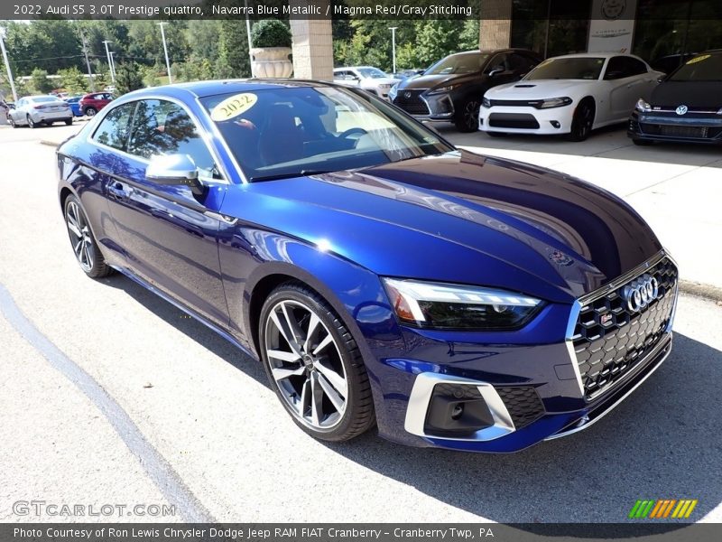 Front 3/4 View of 2022 S5 3.0T Prestige quattro