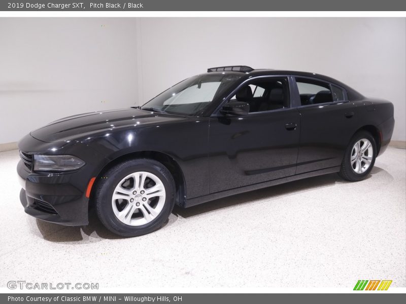 Pitch Black / Black 2019 Dodge Charger SXT