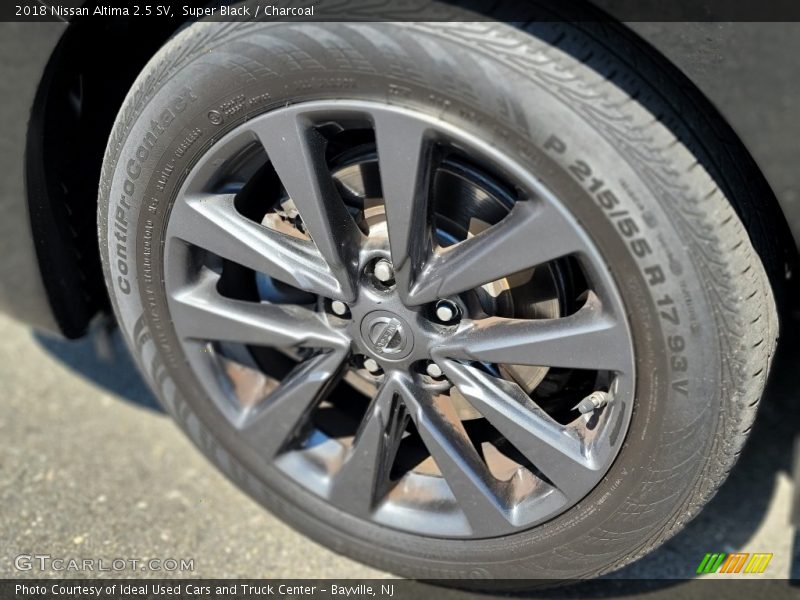 Super Black / Charcoal 2018 Nissan Altima 2.5 SV